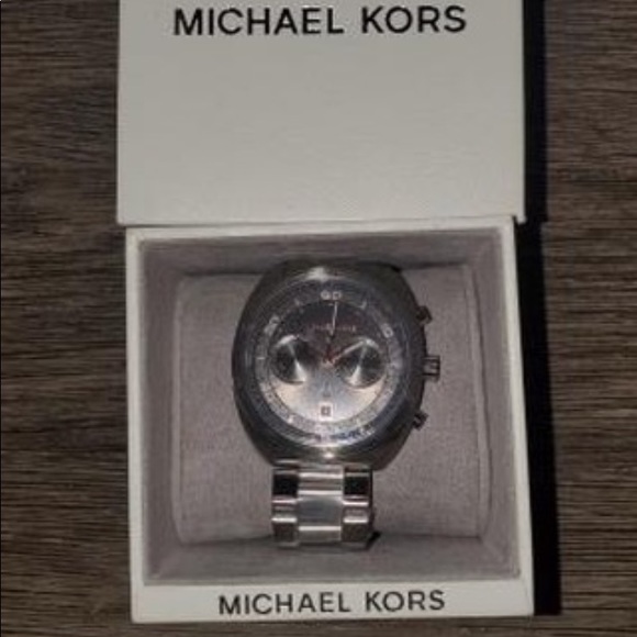 Michael Kors Other - Men’s Michael Kors silver watch MK8622